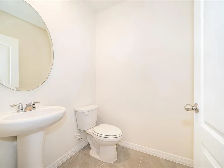 1815 Red Canyon Dr — Photo 14