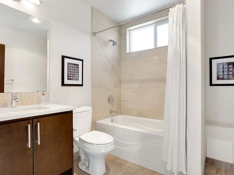 2510 NE 65th St #A — Photo 20
