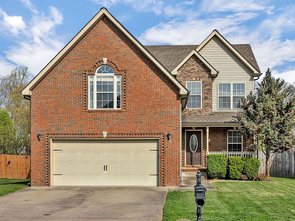 1st image of 748 Cavalier Dr
