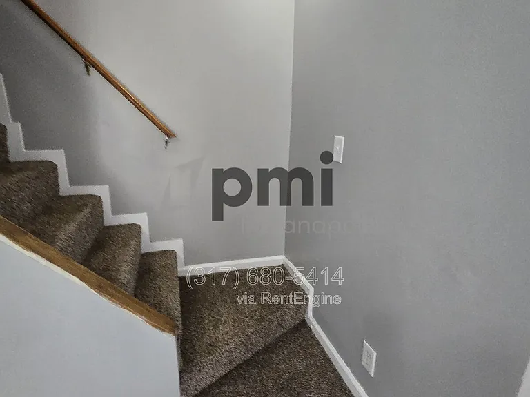 153 S Cypress Ave — Photo 37