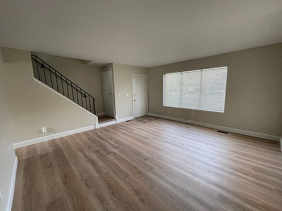 4th image of 280 1st St