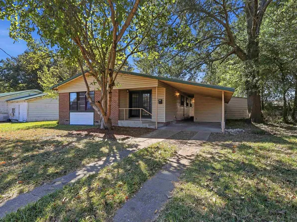 1714 E 1st St, Mount Pleasant, TX 75455