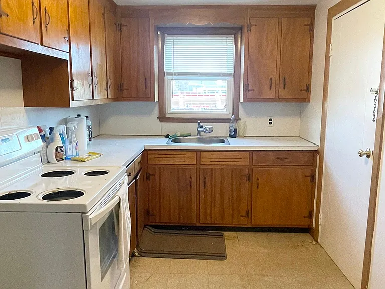 55 Kendall St #6 — Photo 7