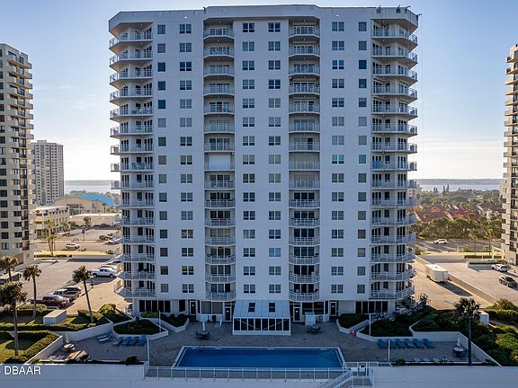 2nd image of 2967 S Atlantic Ave APT 806