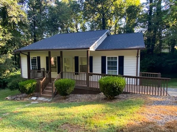 107 Oak Dr