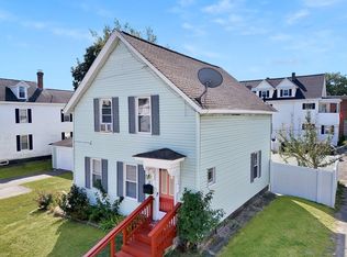19 Boylston St, Fitchburg, MA 01420