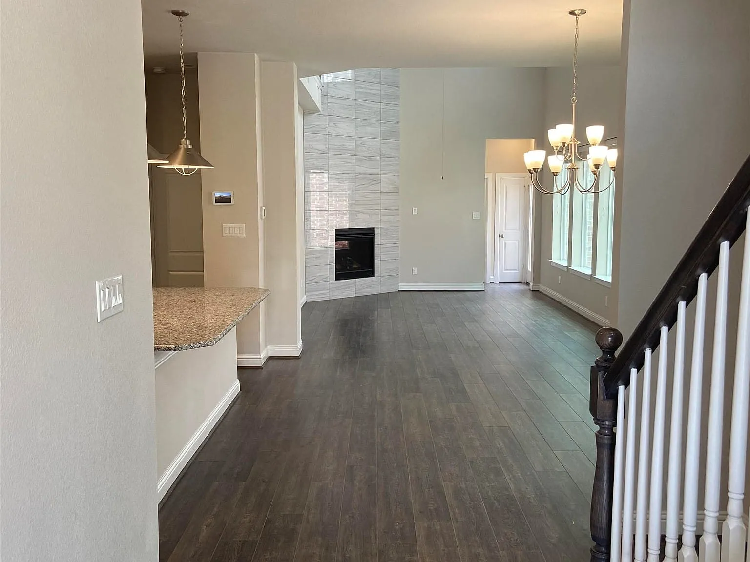 4 bed, 2.5 bath, 2656 sqft, $3,650 — Photo 3