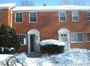 481 Kenwood Dr #E4, Euclid, OH 44123