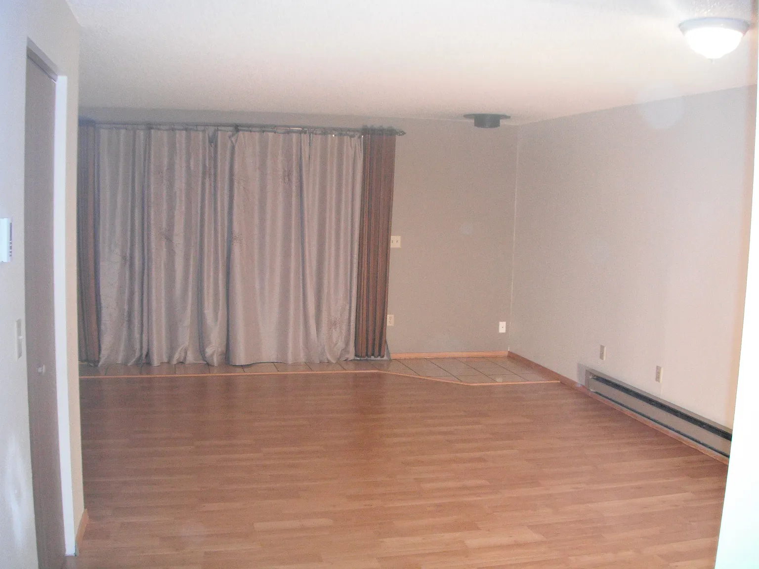 2 bed, 1.5 bath, 1240 sqft, $2,350 — Photo 3