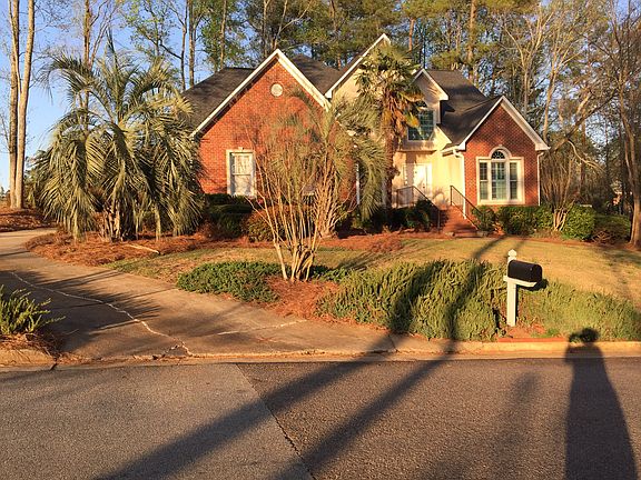 SIDE ENTRANCE DOUBLE GARAGE
