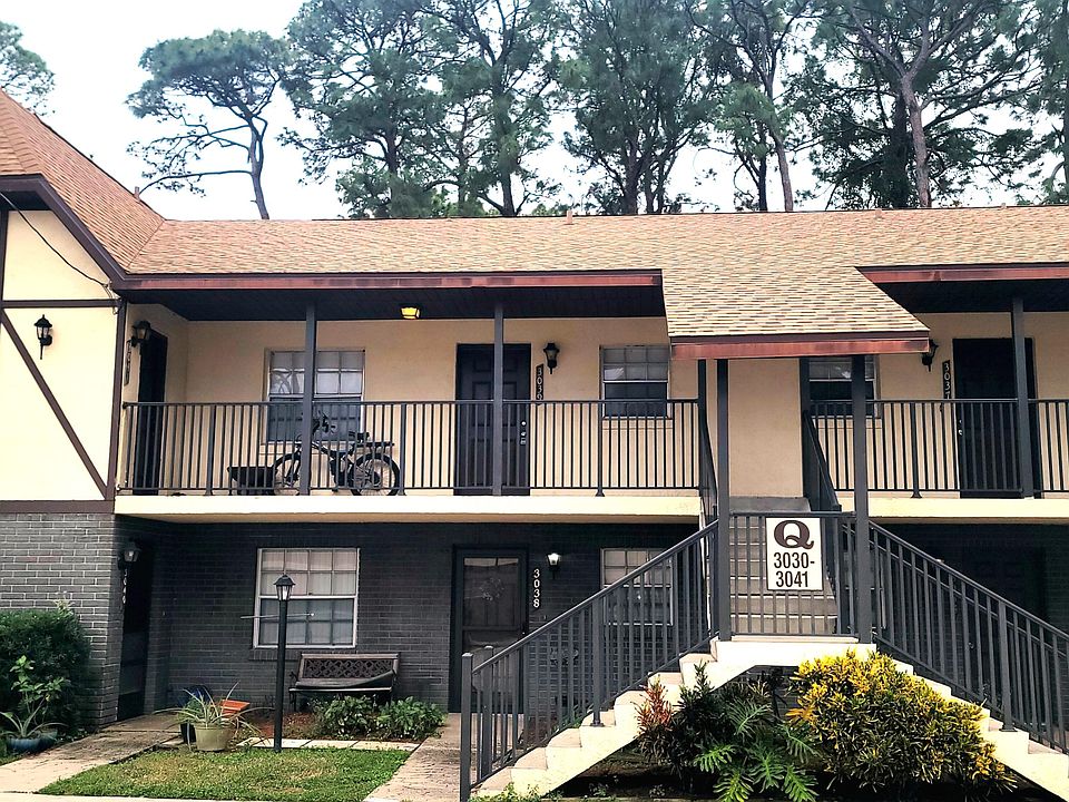 1st image of 3039 Sir Hamilton Cir #8