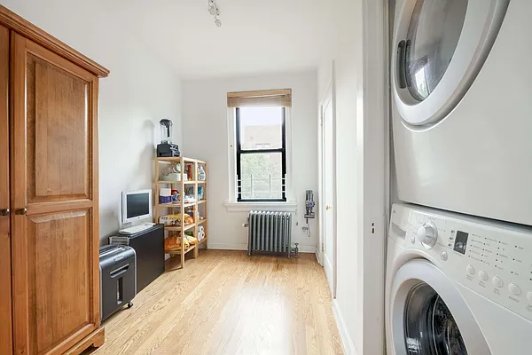 Sold by Compass | media 14