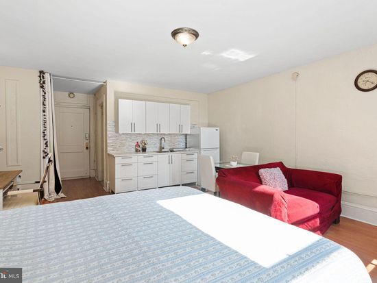 1324 Locust St APT 331, Philadelphia, PA 19107