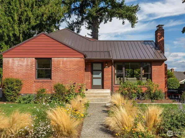 7318 54th Avenue NE, Seattle, WA 98115
