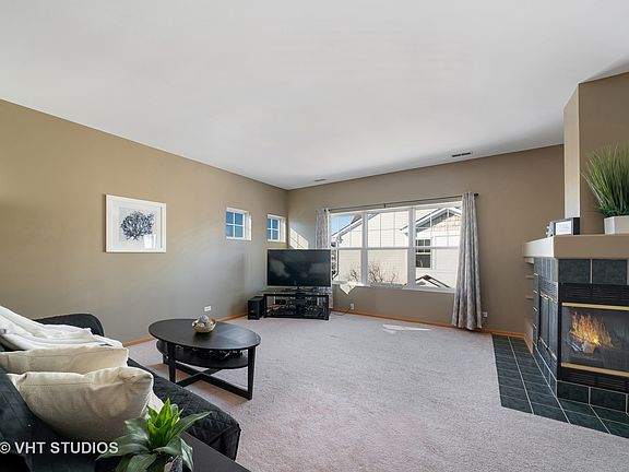 3rd image of 1080 Delta Dr #1080