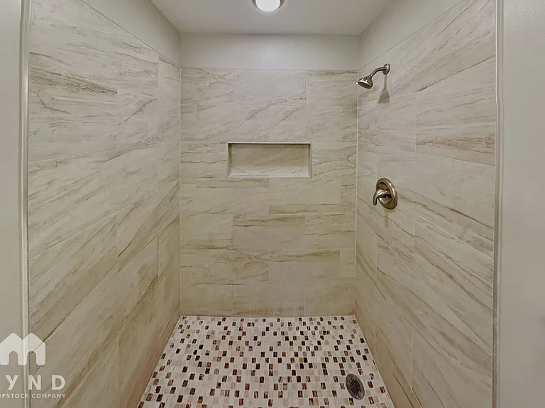 214 Aspen Dr — Photo 10