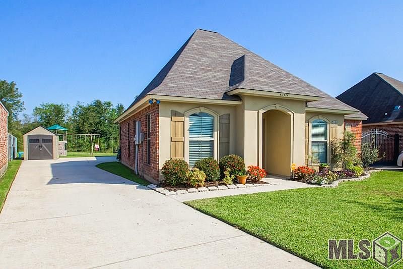 1st image of 40314 Creek Bend Dr