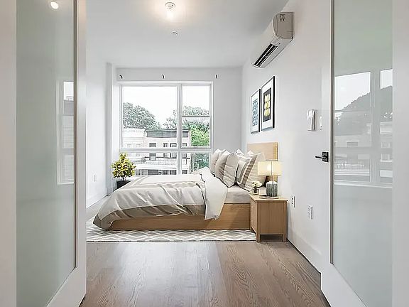 4th image of 254 E 28th St #4C