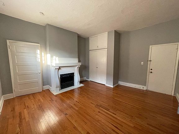 4th image of 341 Grosvenor Ave