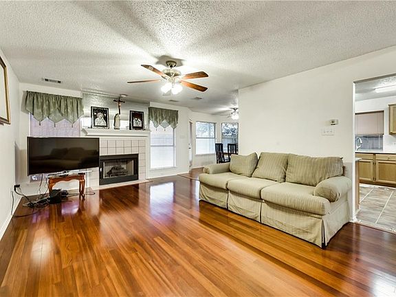 5th image of 3229 Wuthering Cir
