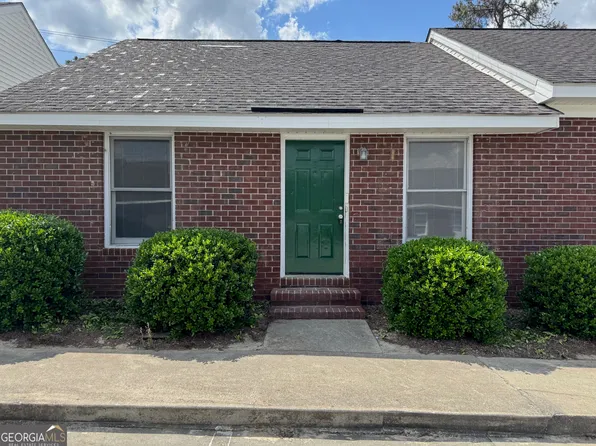 230 Lanier Dr #8, Statesboro, GA 30458