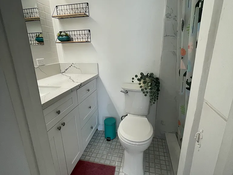 2247 Brant St #7 — Photo 27