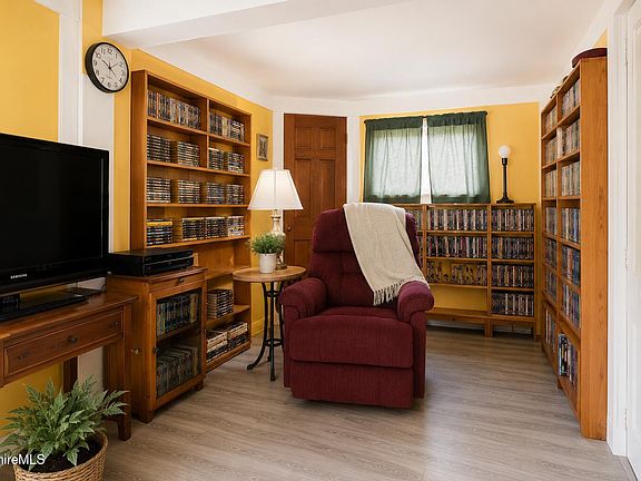 5th image of 1427 Canaan Southfield Rd