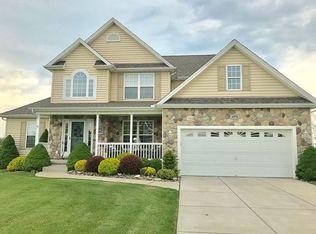 6976 Mourning Dove Ln, Niagara Falls, NY 14304