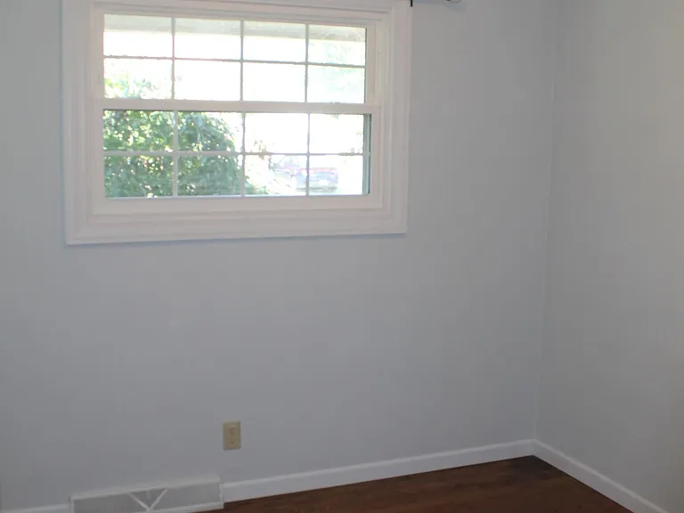 10610 Lemarie Dr — Photo 10