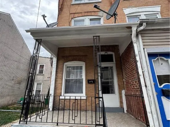 925 1/2 W Liberty St, Allentown, PA 18102