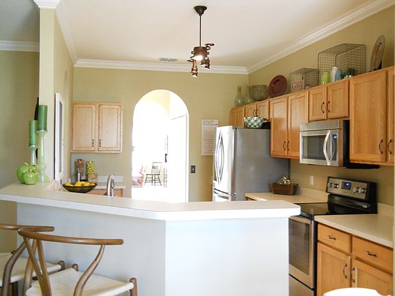 5th image of 61 Port Royal Dr
