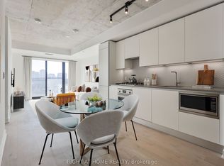 2720 Dundas St W #501, Toronto, ON M6P 1Y2