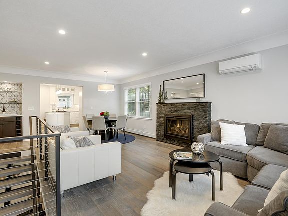 5th image of 4214 Queen Ave S