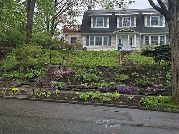 2nd image of 8 Montvale Rd