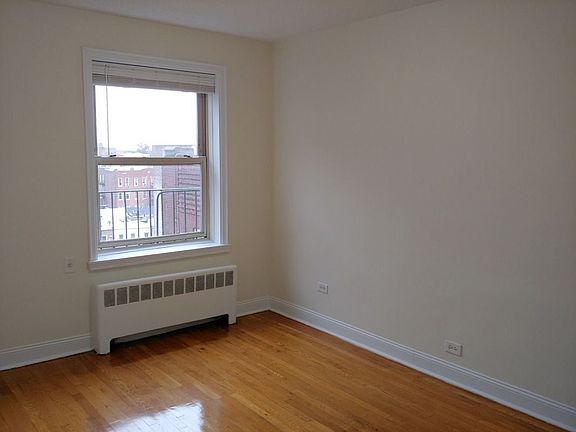 4th image of 4310 50th St #7A