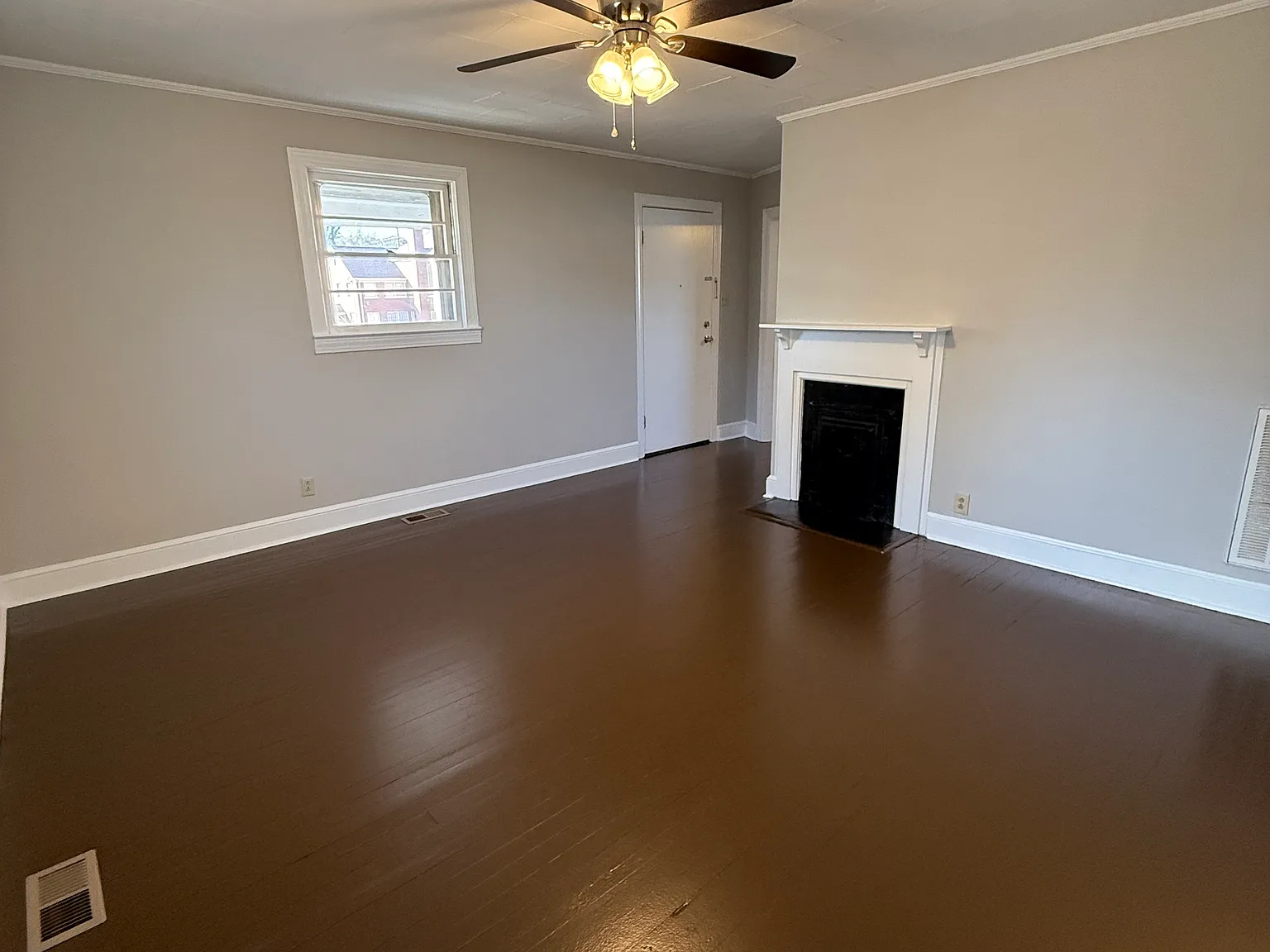 2 bed, 1092 sqft, $950 — Photo 2