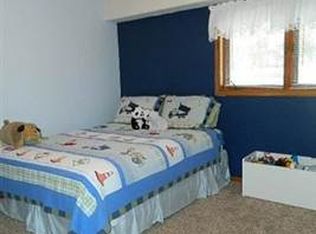 709 Dugdale Ave, Worthington, MN 56187