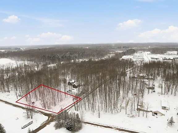 Approximate Property Lines.