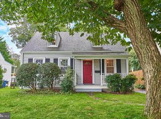2765 Greenway Blvd, Falls Church, VA 22042