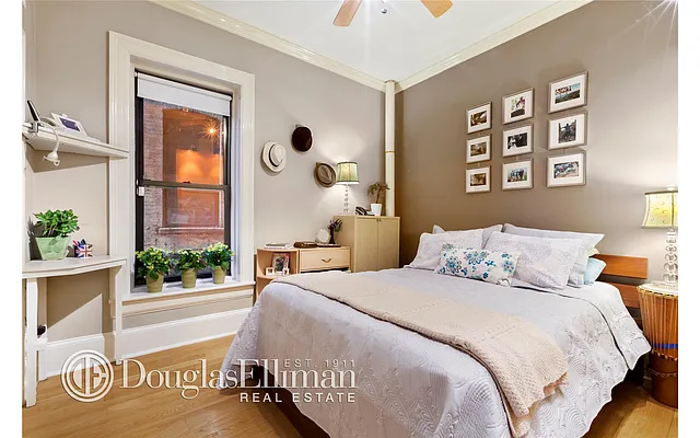 Sold by Douglas Elliman | media 15