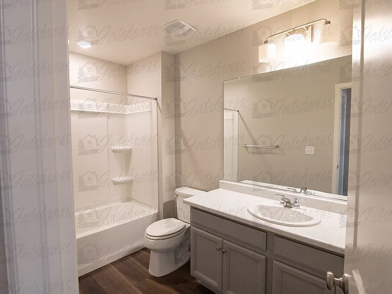 10294 E 59th Ave — Photo 36