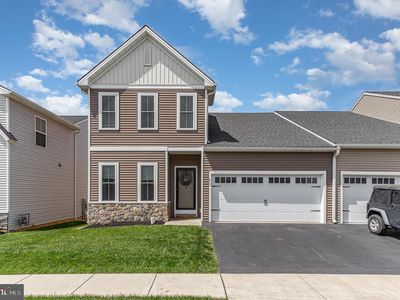 217 Waters Edge Dr, Mount Joy, PA, 17552