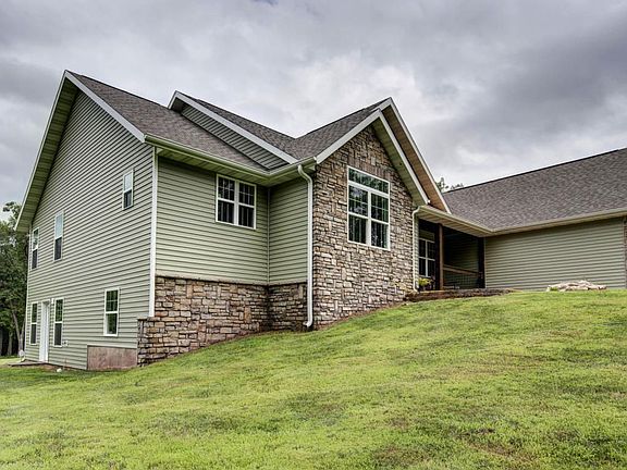 3rd image of 6488 N Lakeland Dr