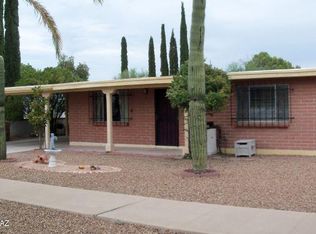 655 S Abrego Dr, Green Valley, AZ 85614
