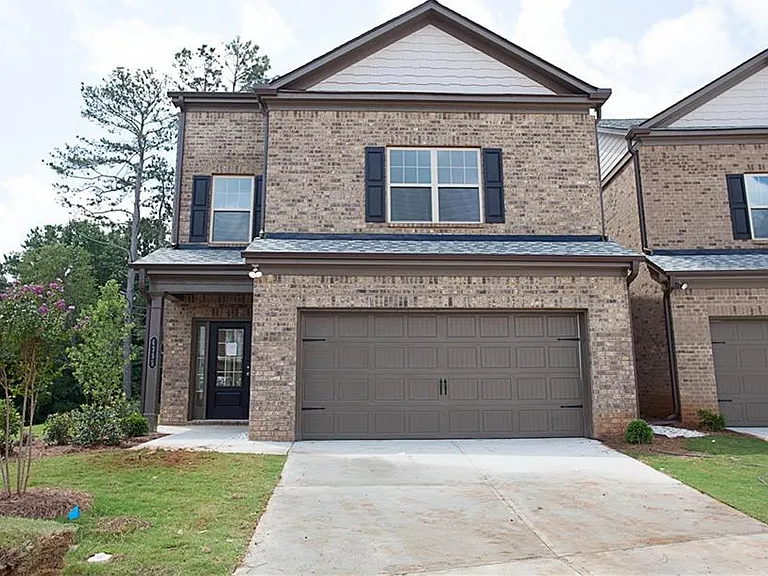4505 Almanor Cir — Photo 1