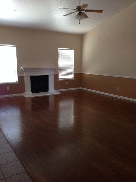 2nd image of 330 S Apricot Ave