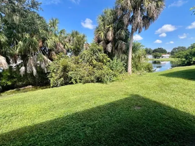 394 Sandpiper Cv — Photo 16