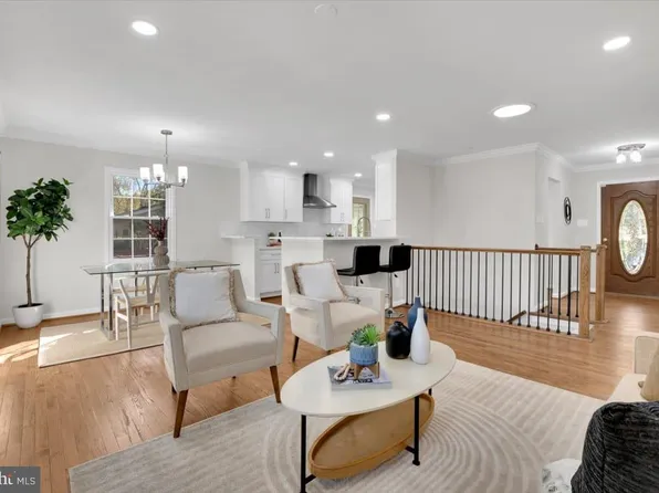 7217 Willow Oak Pl, Springfield, VA 22153