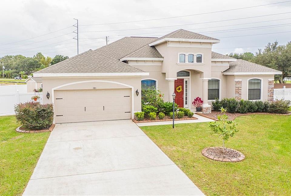 1st image of 985 Buccaneer Blvd