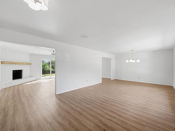 3rd image of 5612 Roberts Dr